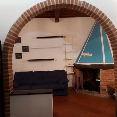 リヴォルノLa Casina Di Stefyアパートメント エクステリア 写真